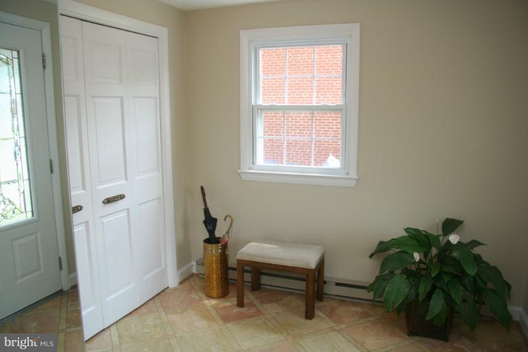 1707 Donald Place Silver Spring, MD 20902 - Photo 16 of 30 Interior (General)