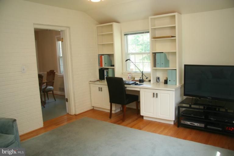 1707 Donald Place Silver Spring, MD 20902 - Photo 3 of 30 Family Room