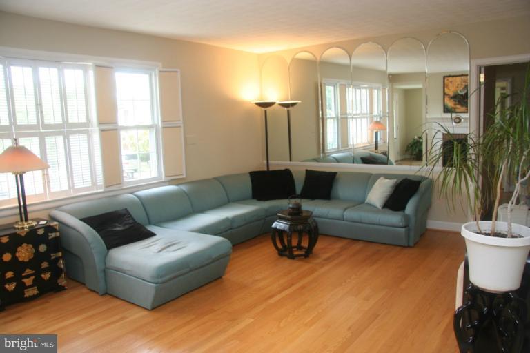 1707 Donald Place Silver Spring, MD 20902 - Photo 28 of 30 Living Room