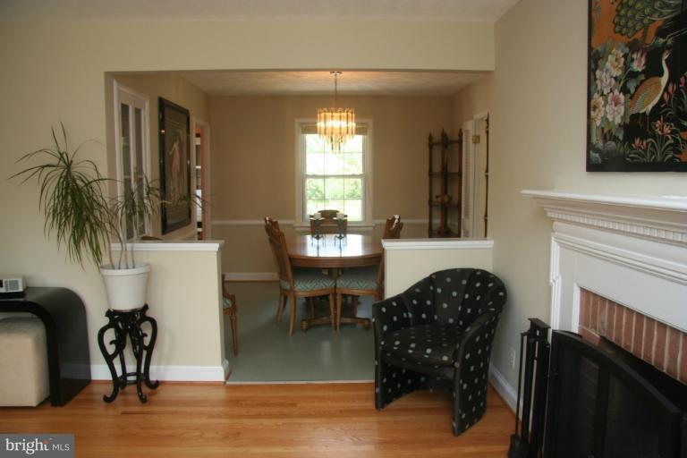 1707 Donald Place Silver Spring, MD 20902 - Photo 8 of 30 Dining Room