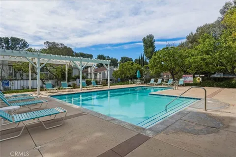 $650,000 | 18130 Andrea Circle North, Unit 4, Northridge, CA 91325