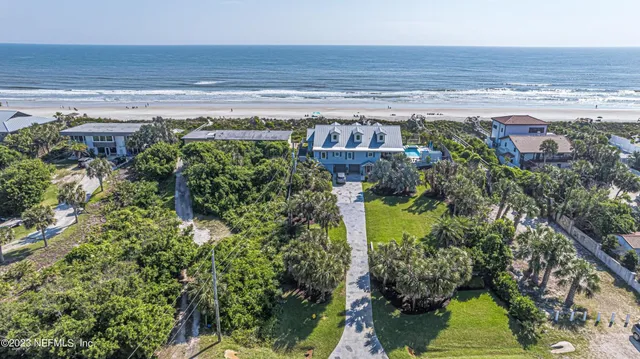 a view of a yard with an outdoor space