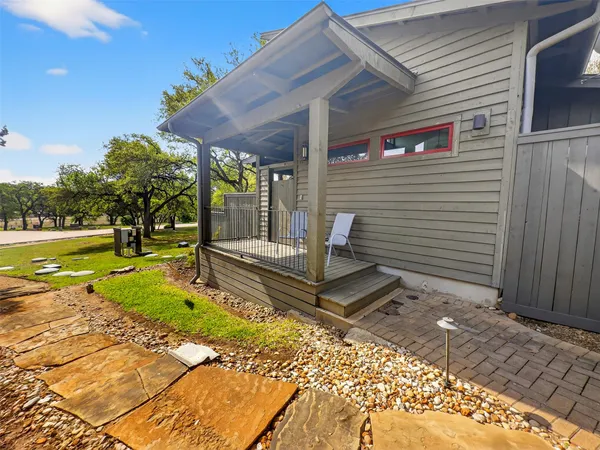 $1,600 | 2113 Barbaro Way, Unit 17, Spicewood, TX 78669