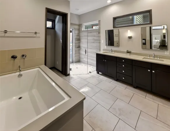 $1,600 | 2113 Barbaro Way, Unit 17, Spicewood, TX 78669
