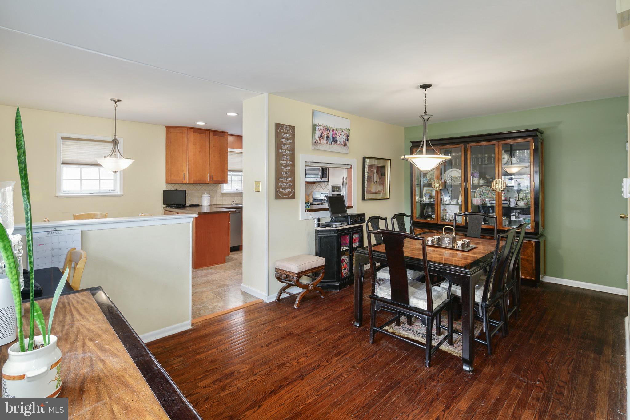 11228 Lockart Road Philadelphia, PA 19116 - Photo 2 of 31 Gallery Image 2