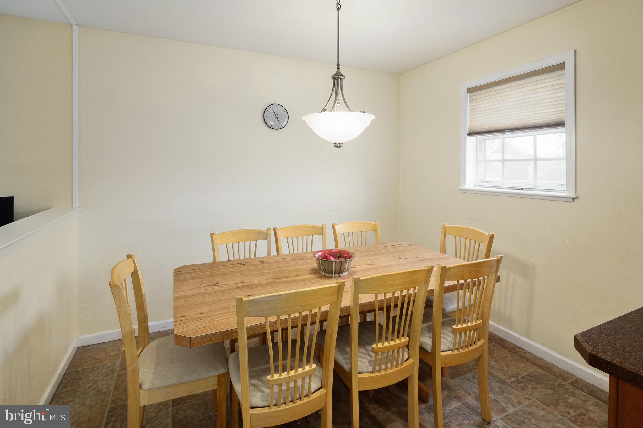 11228 Lockart Road Philadelphia, PA 19116 - Photo 11 of 31 Gallery Image 11