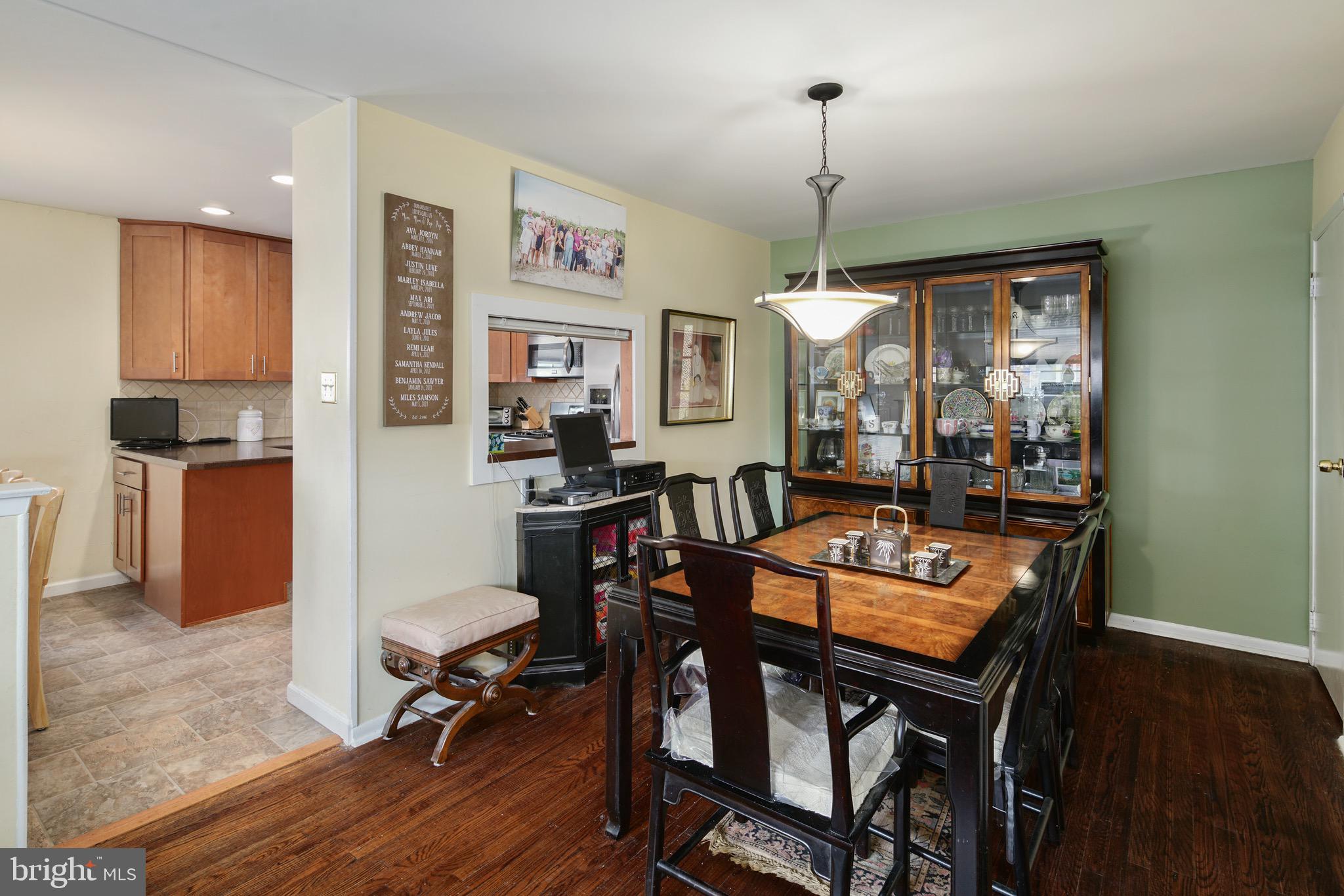 11228 Lockart Road Philadelphia, PA 19116 - Photo 3 of 31 Gallery Image 3