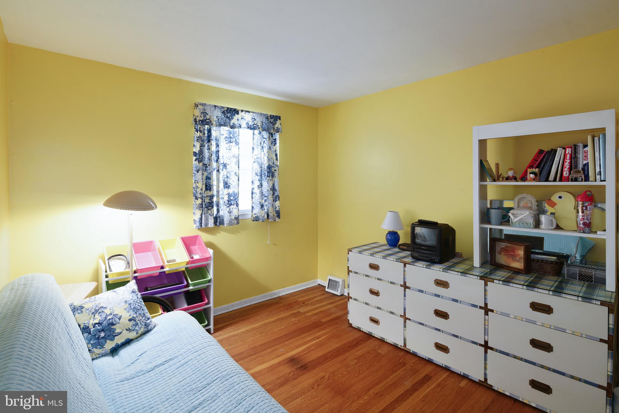 11228 Lockart Road Philadelphia, PA 19116 - Photo 22 of 31 Gallery Image 22