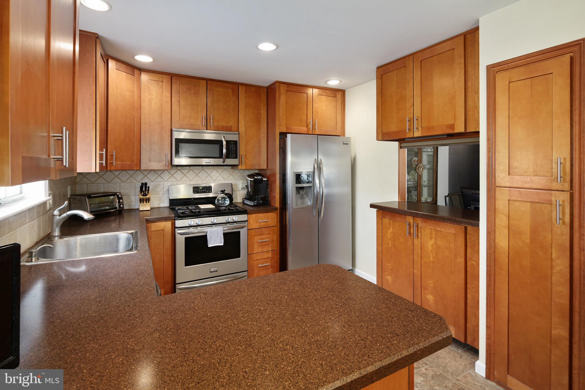 11228 Lockart Road Philadelphia, PA 19116 - Photo 9 of 31 Gallery Image 9
