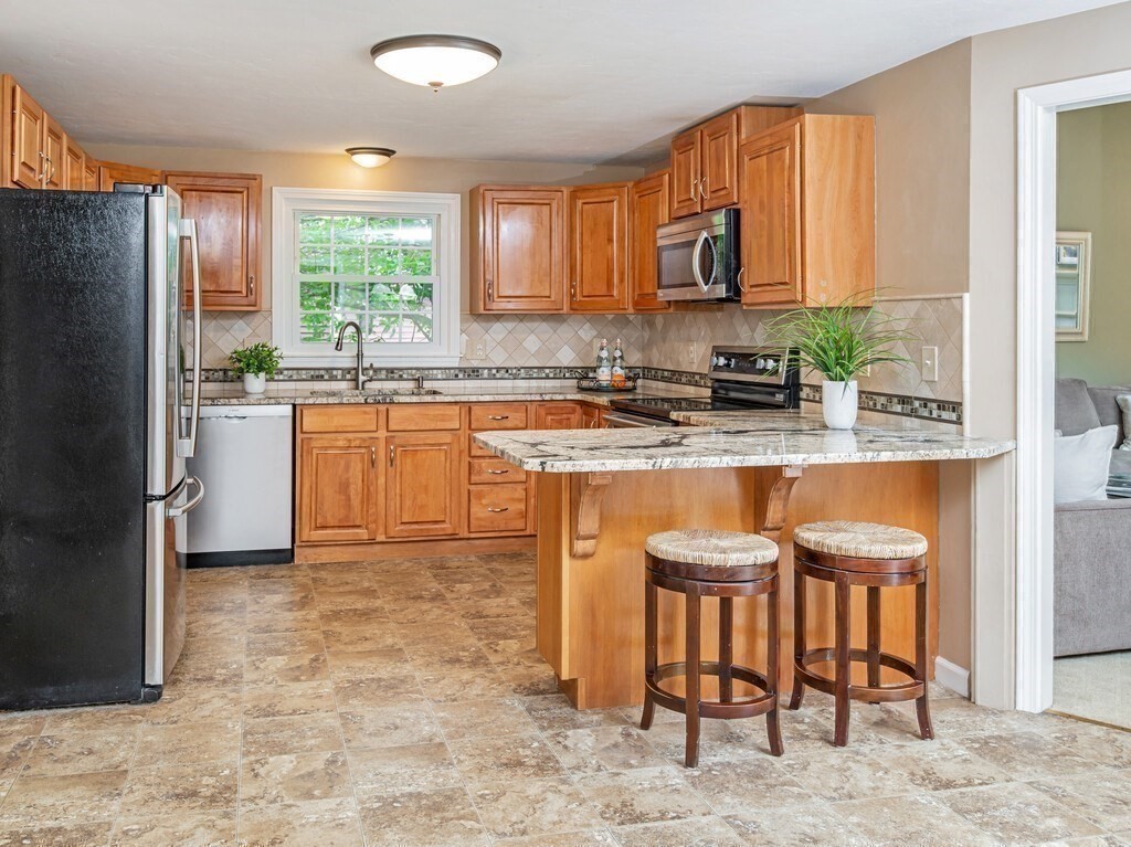 55 Ireta Road Shrewsbury, MA 01545 - Photo 13 of 40 Gallery Image 13