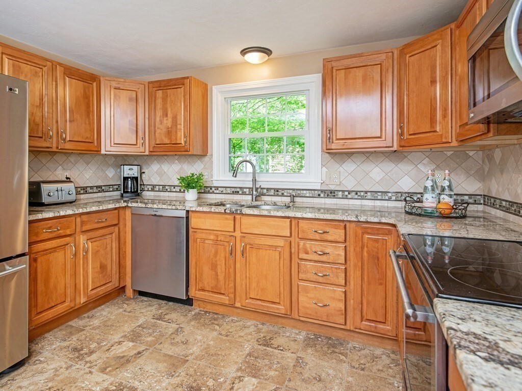 55 Ireta Road Shrewsbury, MA 01545 - Photo 16 of 40 Gallery Image 16