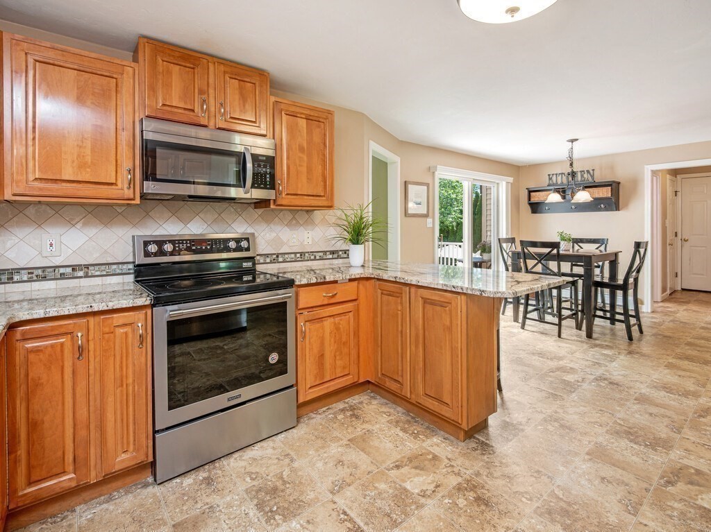 55 Ireta Road Shrewsbury, MA 01545 - Photo 17 of 40 Gallery Image 17