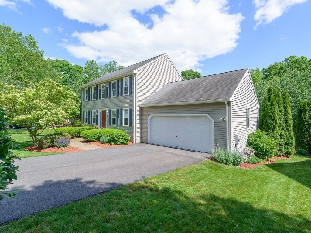 55 Ireta Road Shrewsbury, MA 01545 - Photo 3 of 40 Gallery Image 3