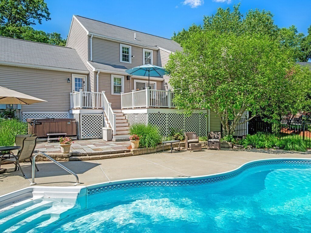 55 Ireta Road Shrewsbury, MA 01545 - Photo 5 of 40 Gallery Image 5