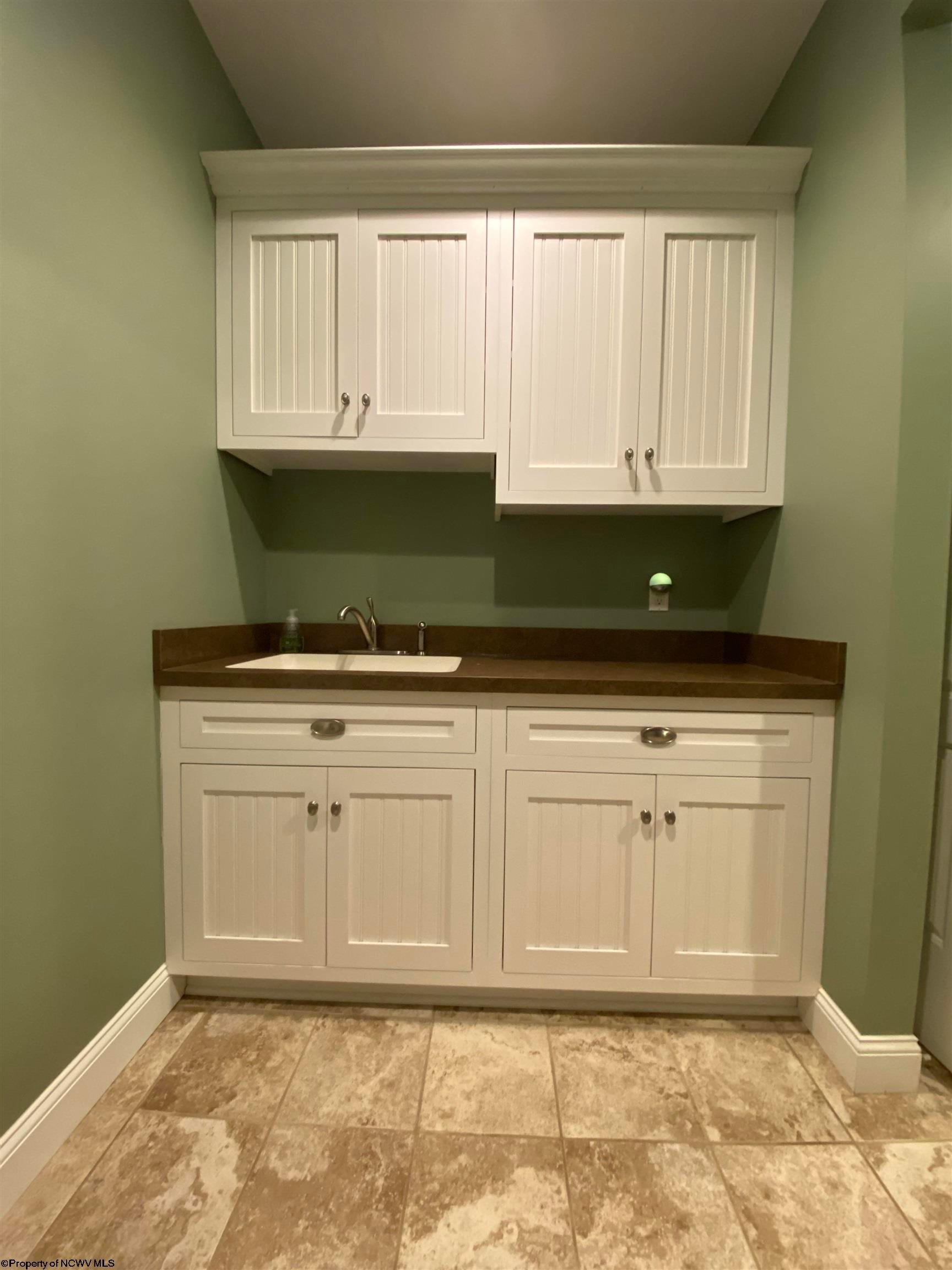 608 Montana Road Fairmont, WV 26554 - Photo 14 of 32 Gallery Image 14
