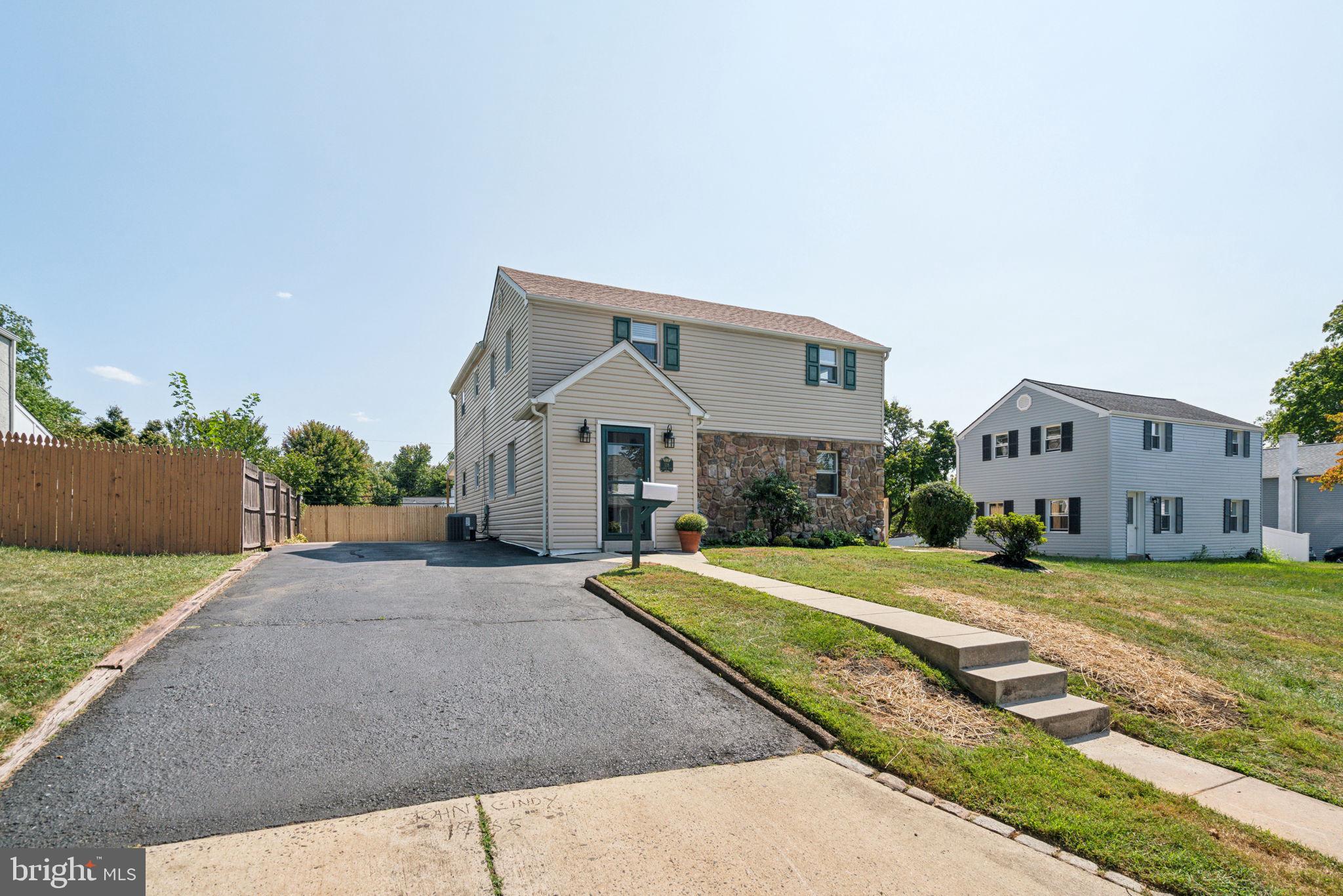 118 Garth Road Oreland, PA 19075 - Photo 4 of 84 Gallery Image 4