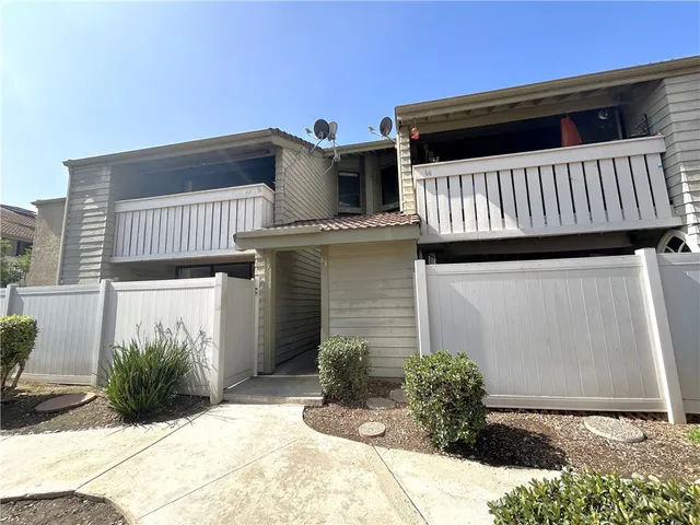 $2,200 | 59 Country Mile Road, Pomona, CA 91766