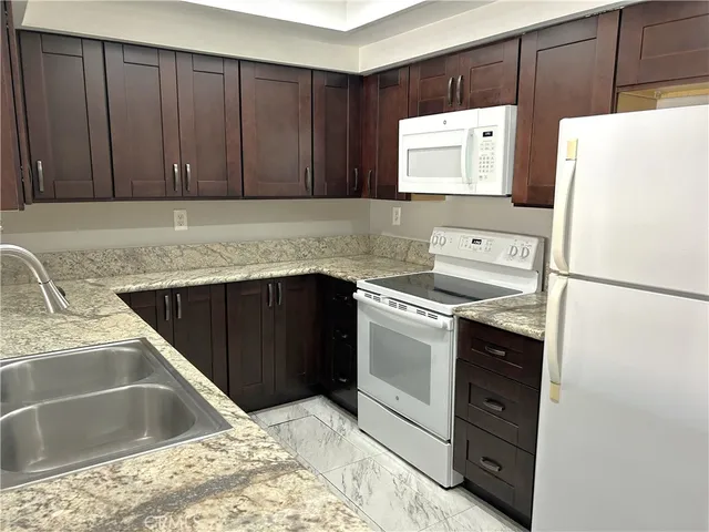 $2,200 | 59 Country Mile Road, Pomona, CA 91766