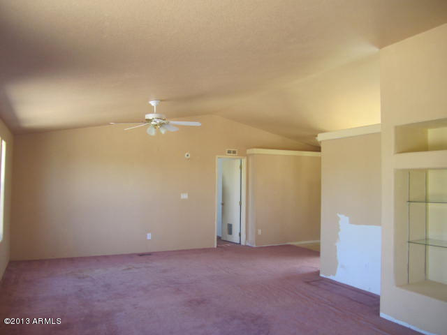 655 Sharon Road Chino Valley, AZ 86323 - Photo 14 of 25 023-269373-living 1