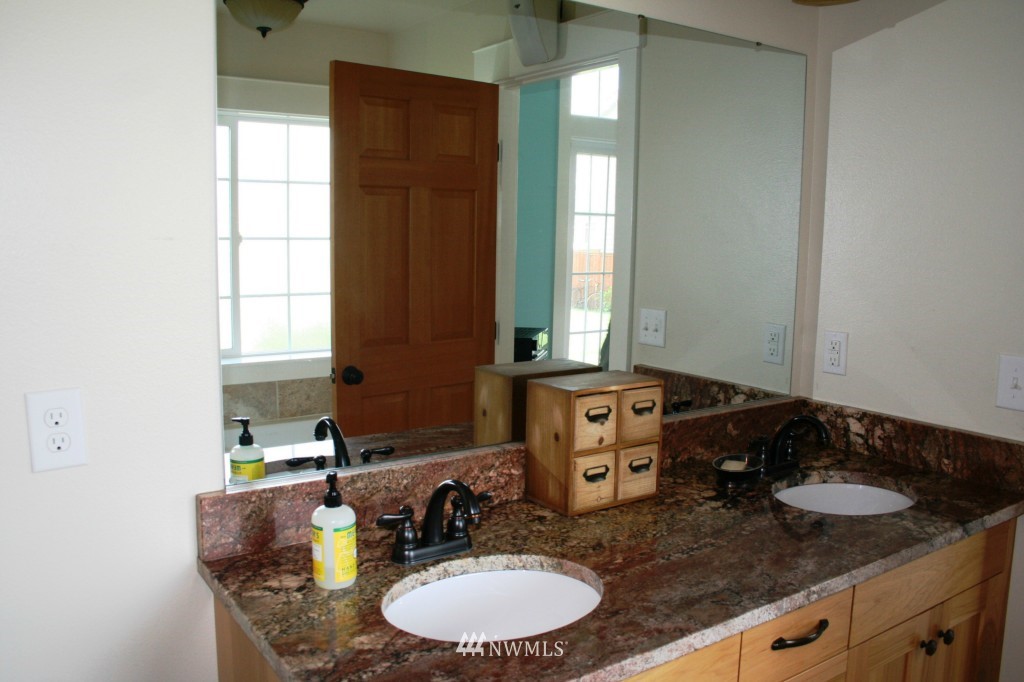 1684 Lexi Loop Lynden, WA 98264 - Photo 10 of 25 Gallery Image 10