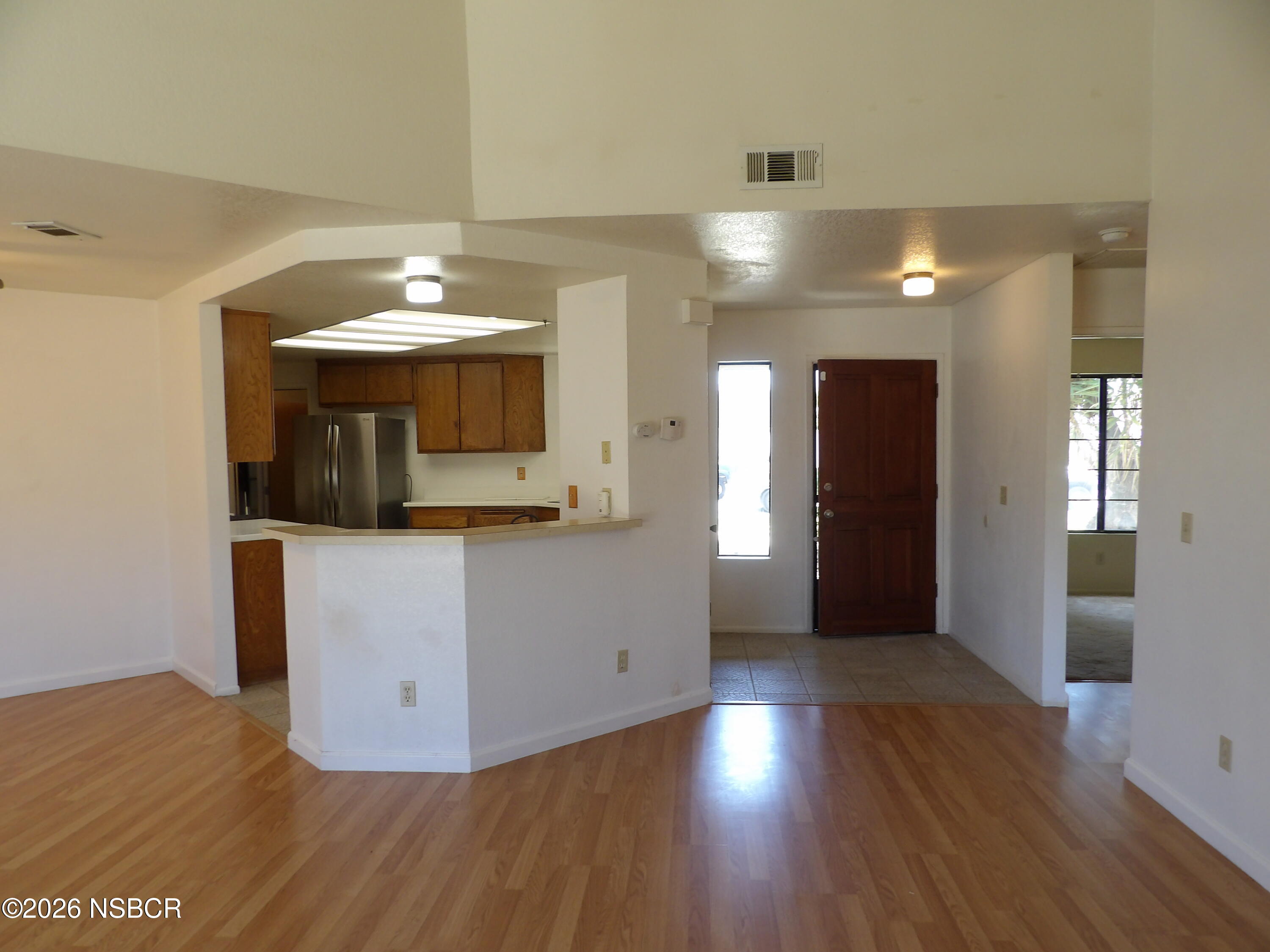 1617 Alexander Avenue Lompoc, CA 93436 - Photo 5 of 18 100_2647