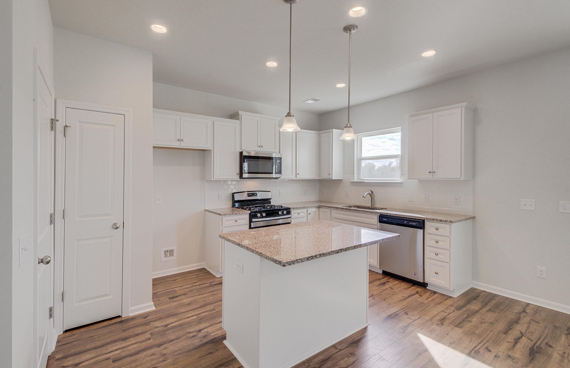 163 Hayworth Road Summerville, SC 29486 - Photo 18 of 39 Kitchen island