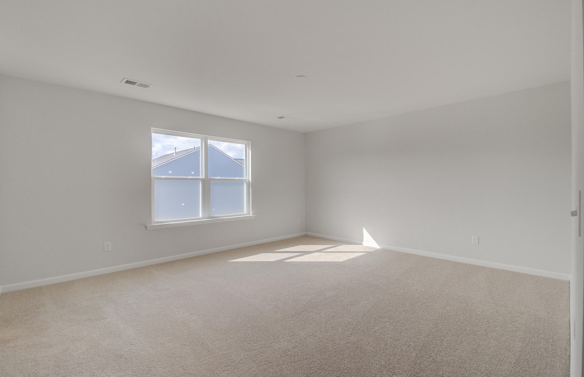 163 Hayworth Road Summerville, SC 29486 - Photo 26 of 39 Master suite