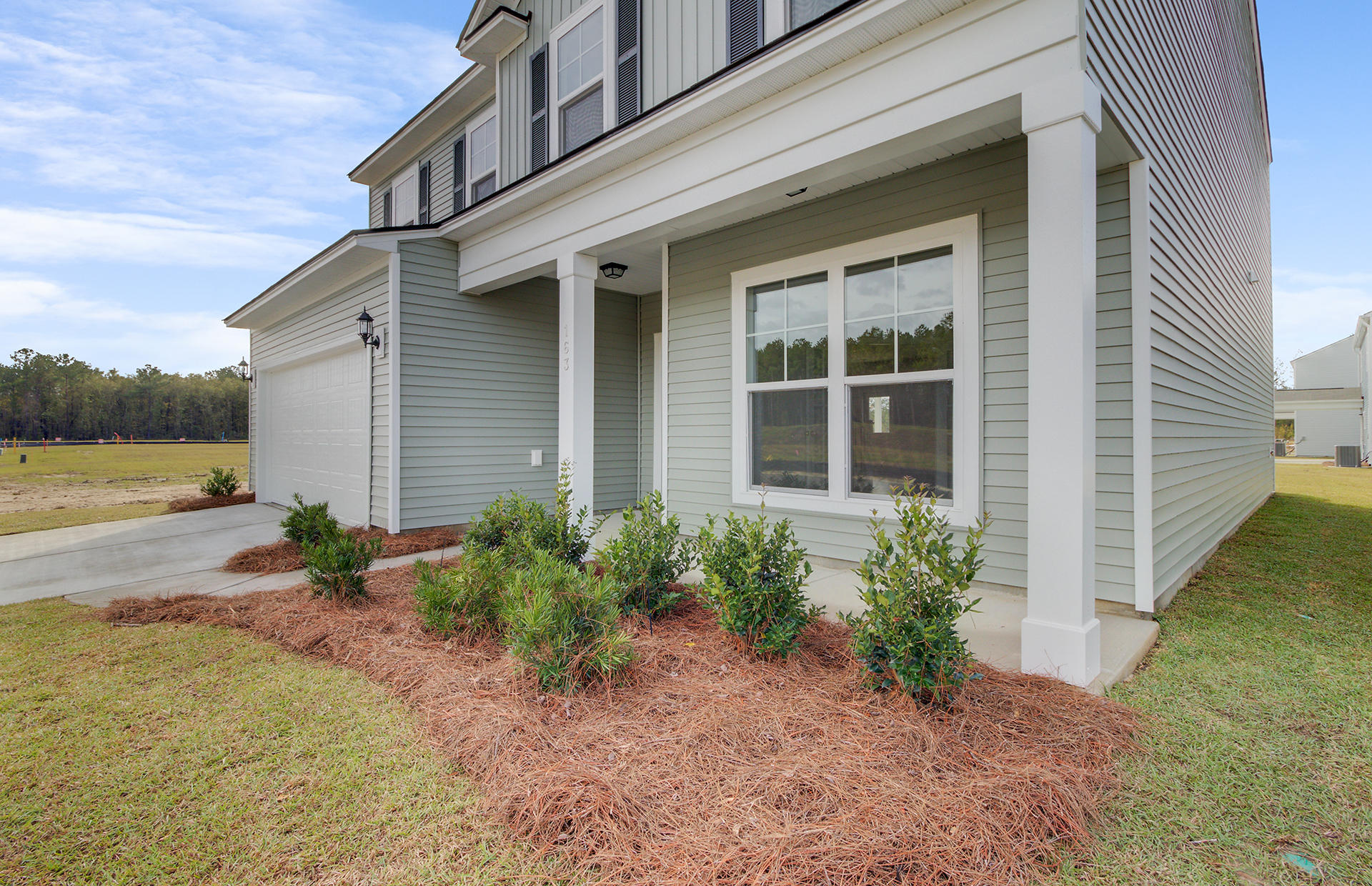 163 Hayworth Road Summerville, SC 29486 - Photo 4 of 39 Front porch