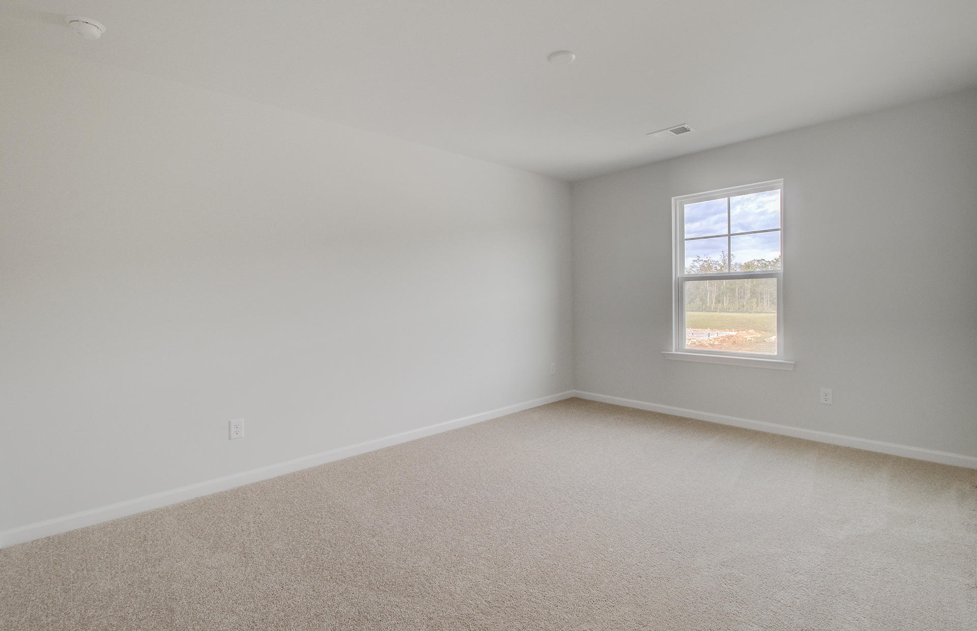 163 Hayworth Road Summerville, SC 29486 - Photo 32 of 39 Bedroom 2