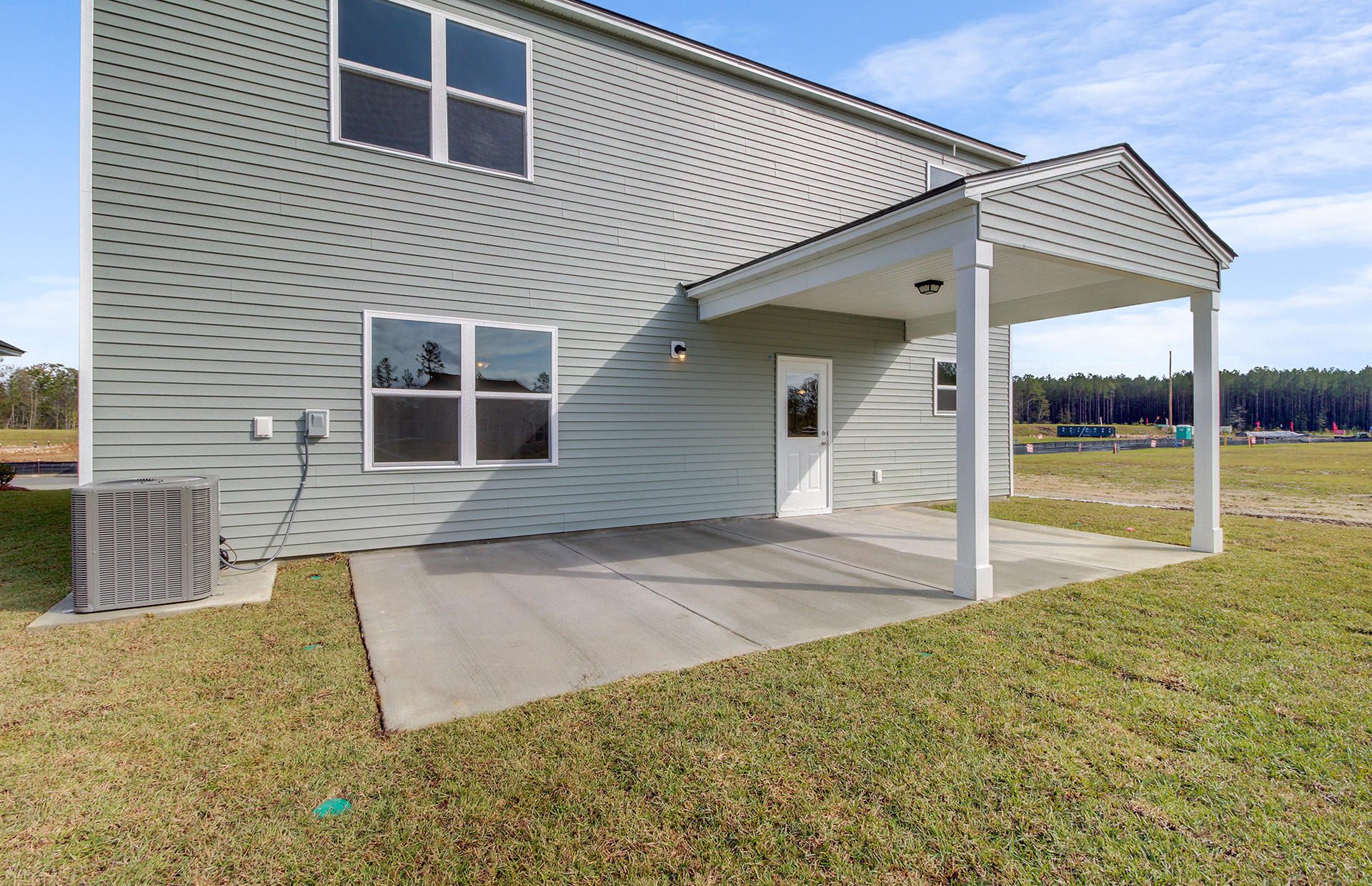 163 Hayworth Road Summerville, SC 29486 - Photo 7 of 39 Rear of home