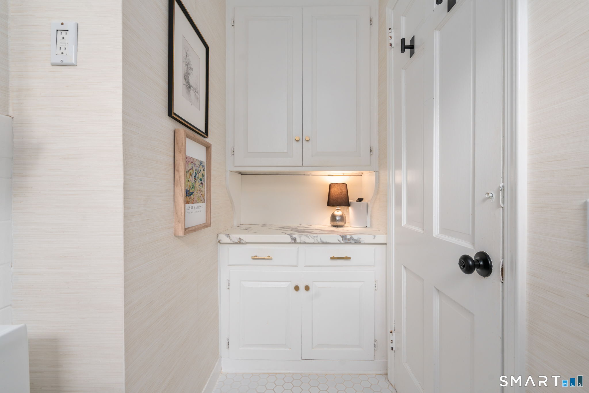 209 Compo Road South Westport, CT 06880 - Photo 20 of 33 Gallery Image 20