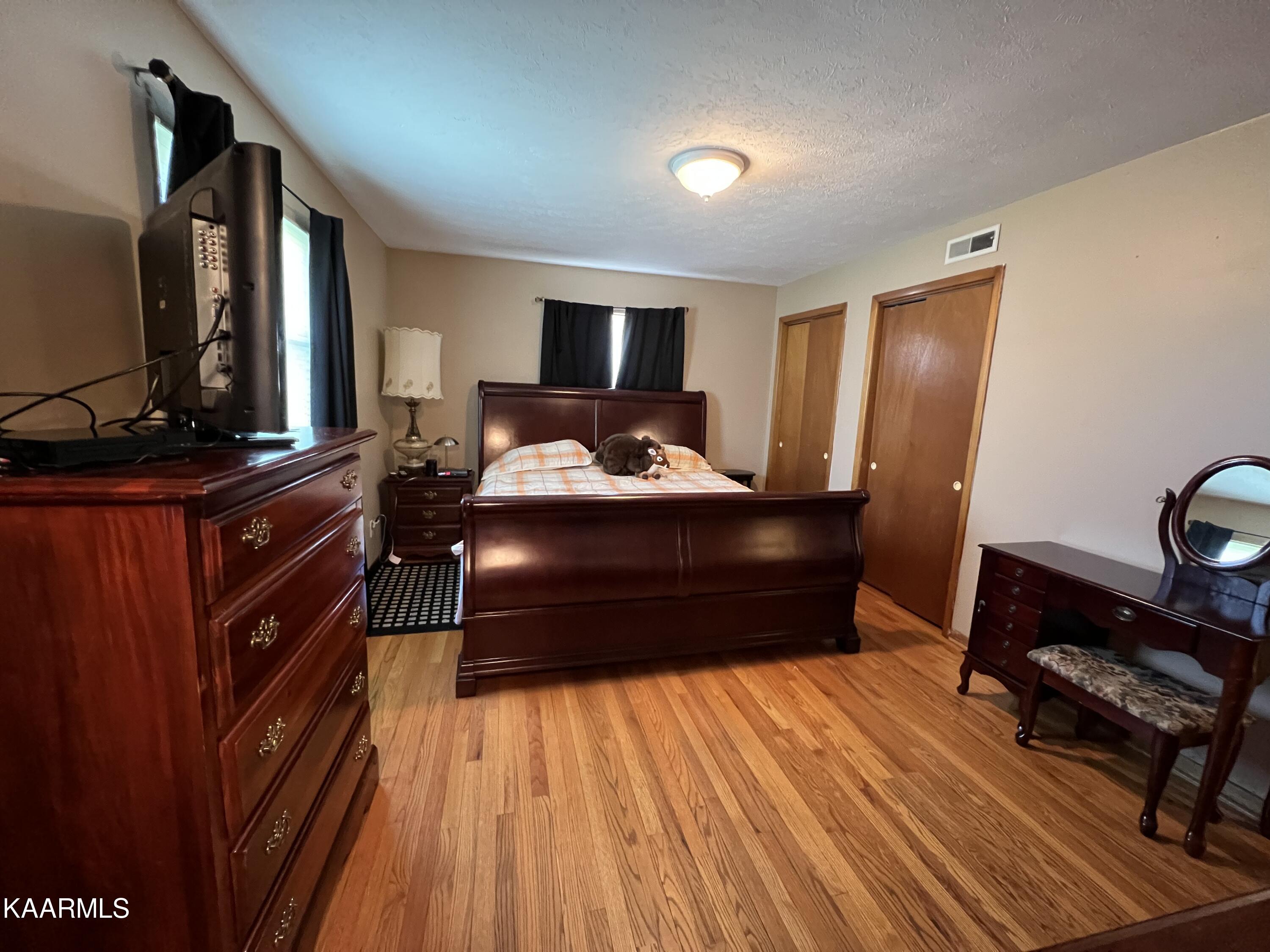 8000 Ewing Road Powell, TN 37849 - Photo 11 of 19 Master bedroom 2