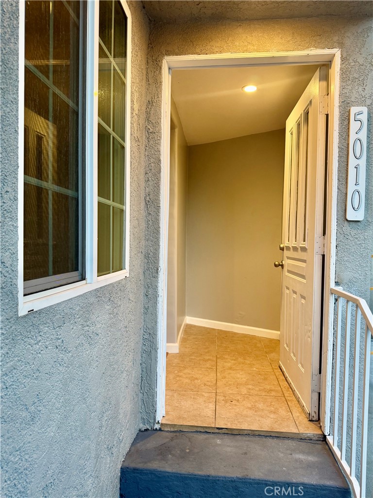 5010 3rd Avenue Los Angeles, CA 90043 - Photo 2 of 13