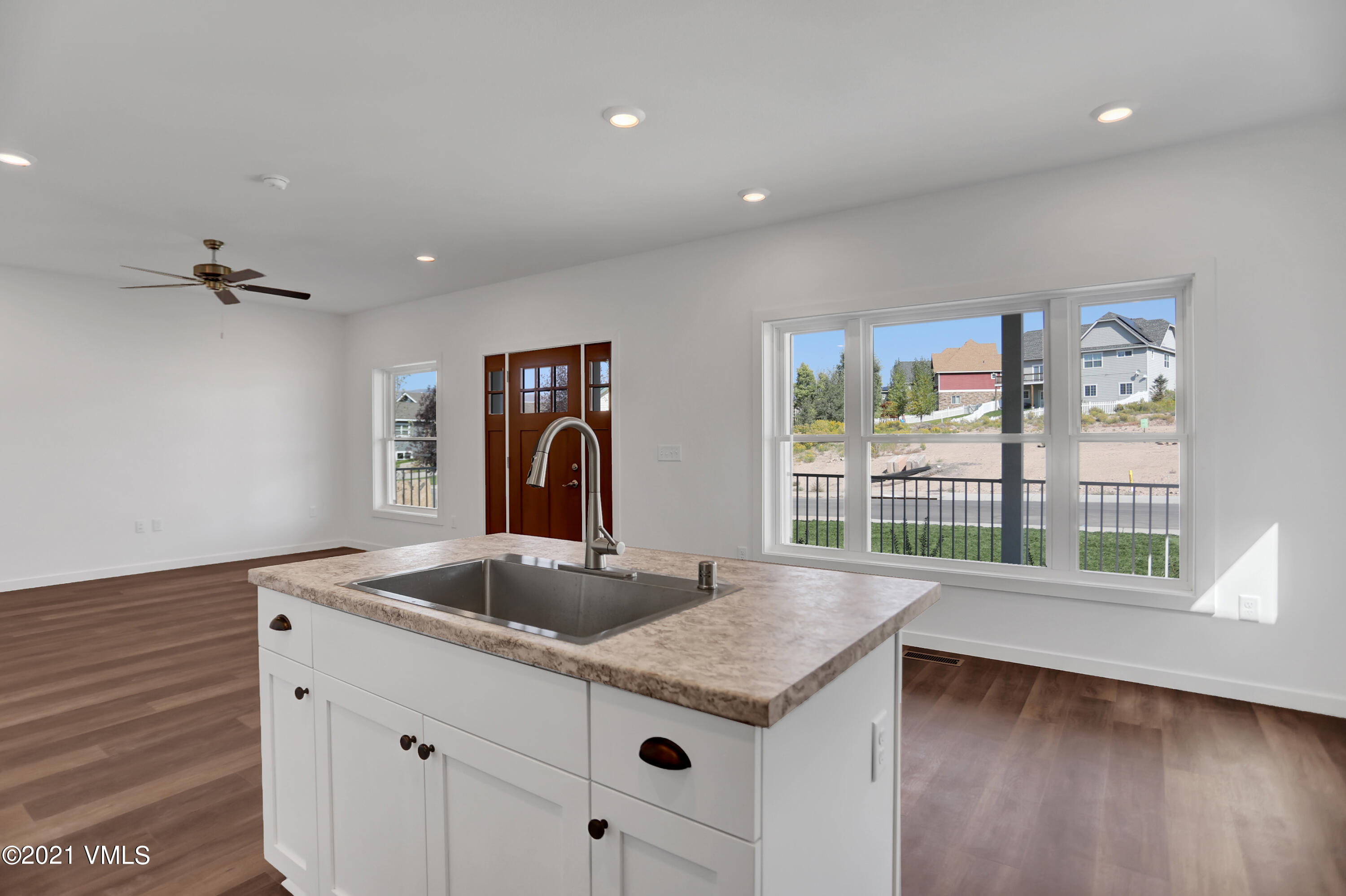 274 Bowie Road Gypsum, CO 81637 - Photo 16 of 45 Kitchen