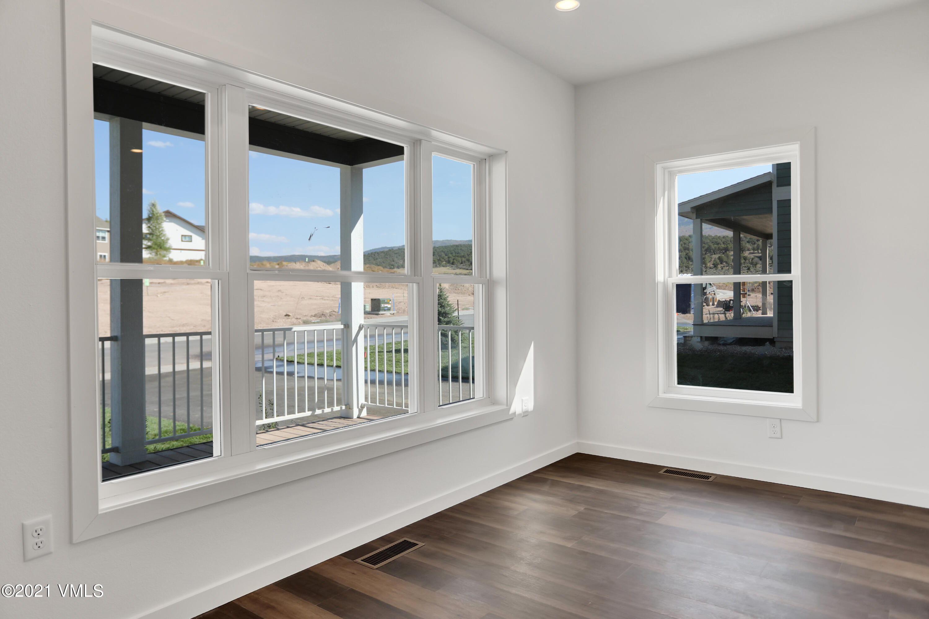 274 Bowie Road Gypsum, CO 81637 - Photo 20 of 45 Living Room(1)