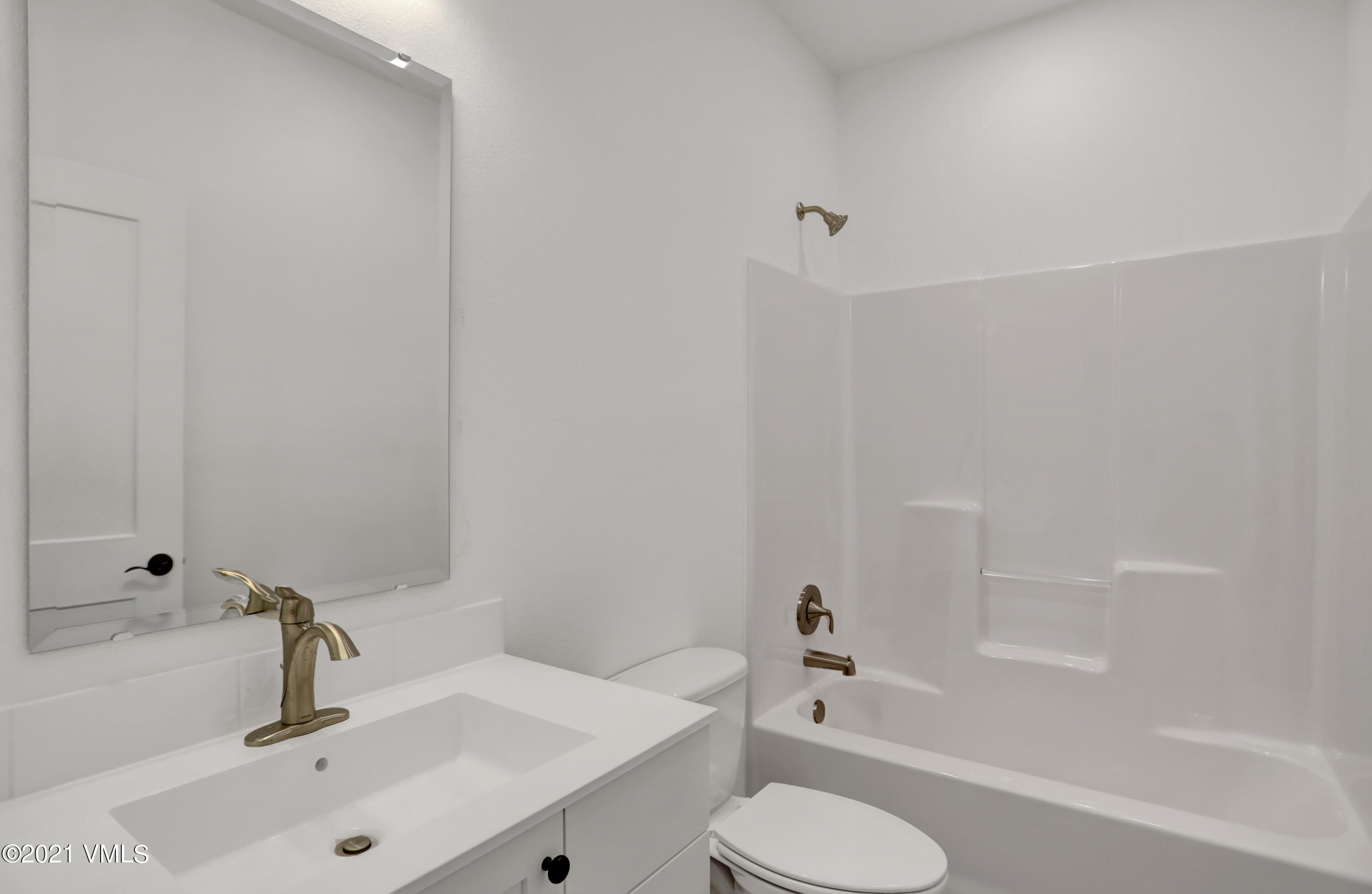 274 Bowie Road Gypsum, CO 81637 - Photo 21 of 45 Bathroom 1(1)