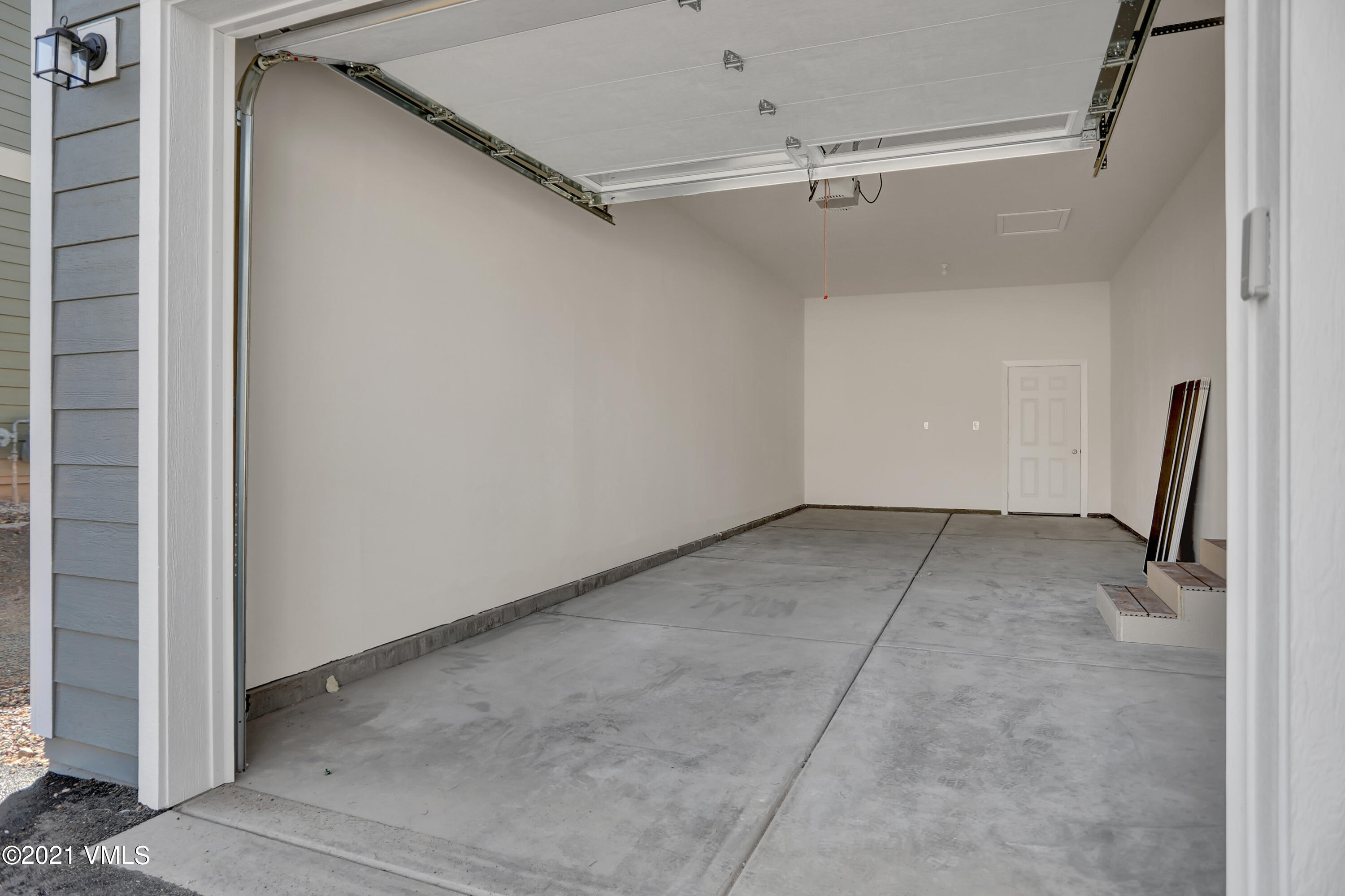 274 Bowie Road Gypsum, CO 81637 - Photo 37 of 45 Garage