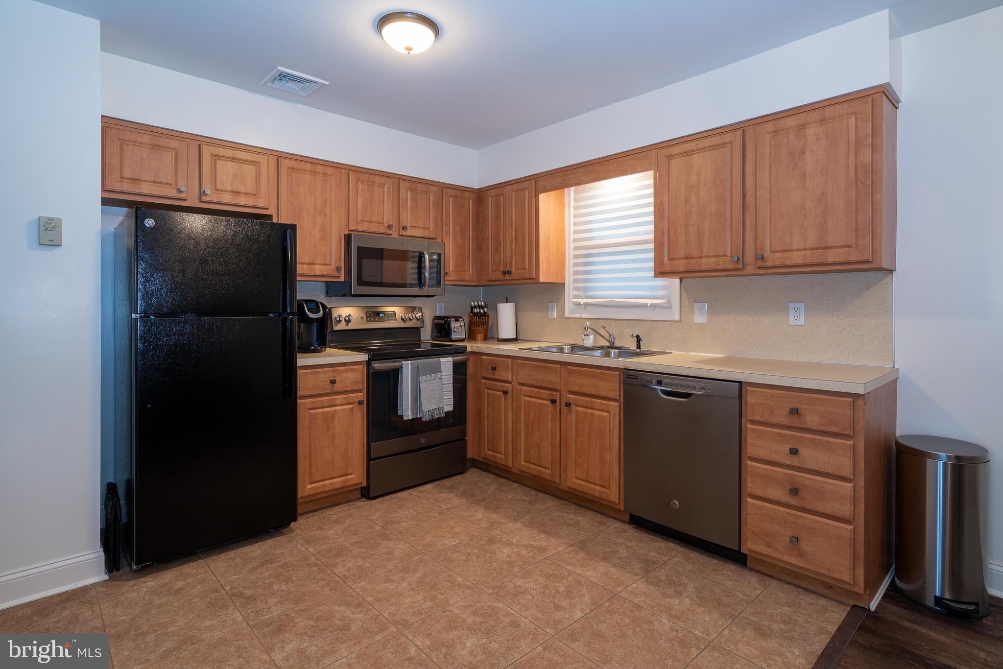 1297 Ridge Avenue Columbia, PA 17512 - Photo 7 of 33 Kitchen