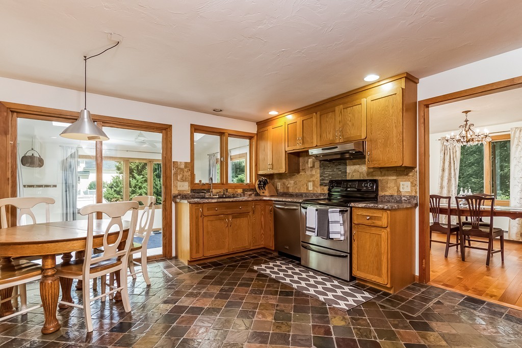 148 High Street Ashland, MA 01721 - Photo 6 of 28