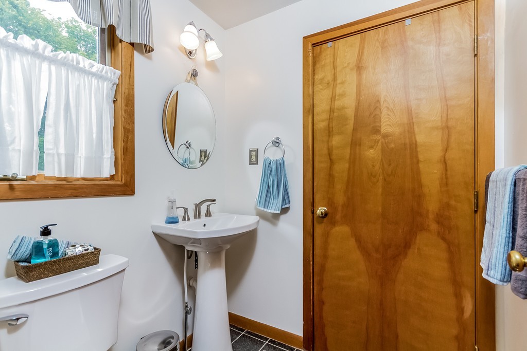 148 High Street Ashland, MA 01721 - Photo 10 of 28