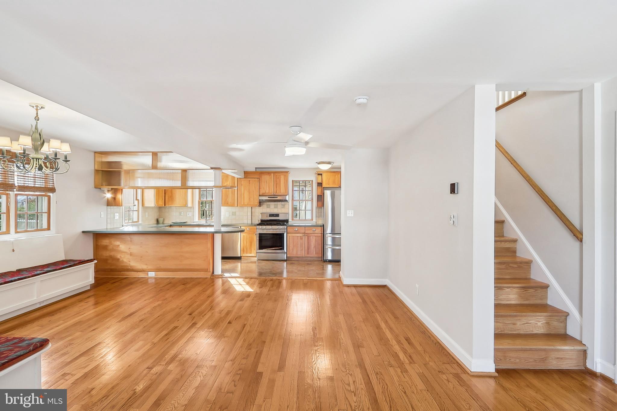 714 Chesapeake Avenue Silver Spring, MD 20910 - Photo 11 of 63 Dining Room