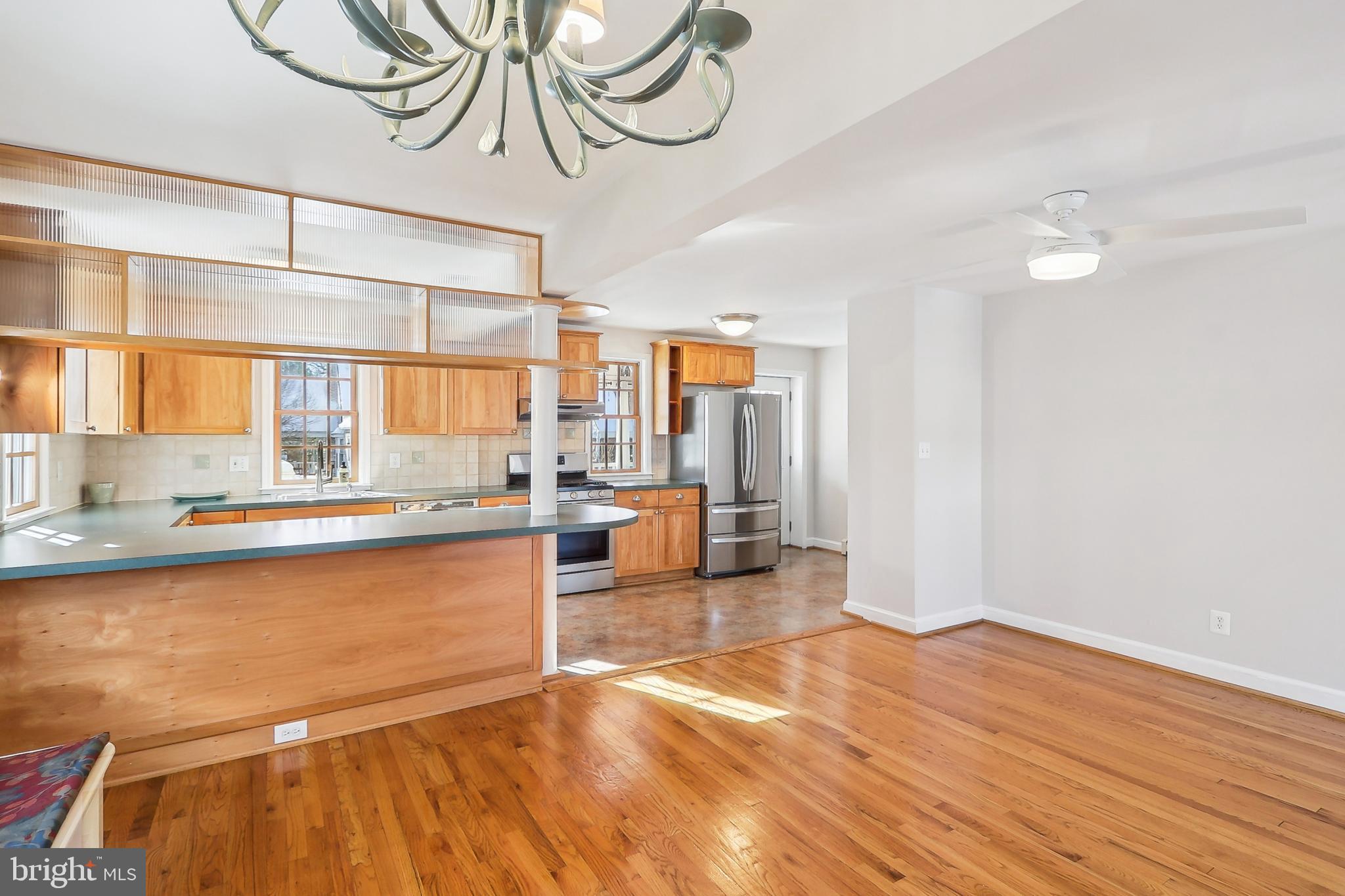 714 Chesapeake Avenue Silver Spring, MD 20910 - Photo 15 of 63 Kitchen