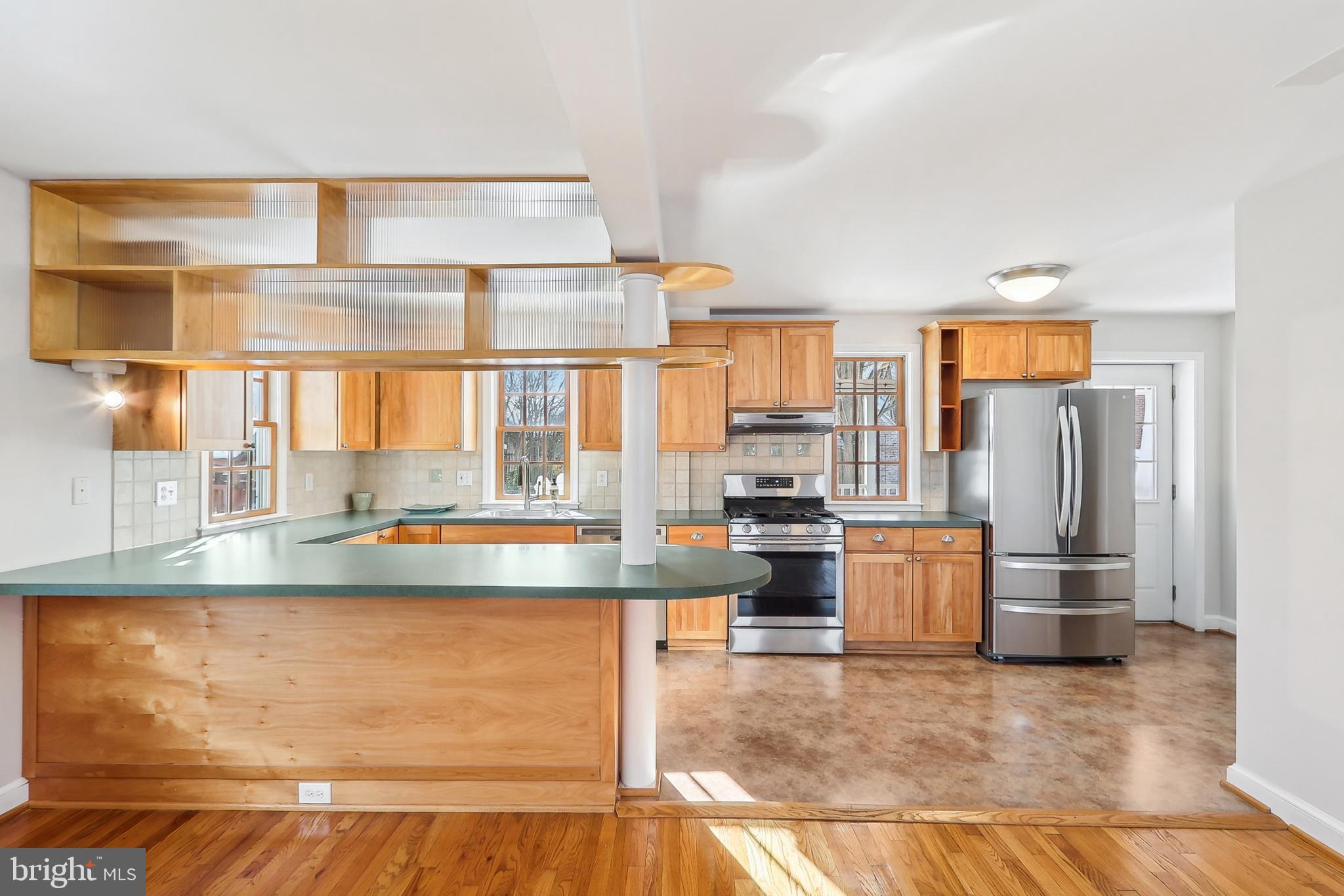 714 Chesapeake Avenue Silver Spring, MD 20910 - Photo 16 of 63 Kitchen
