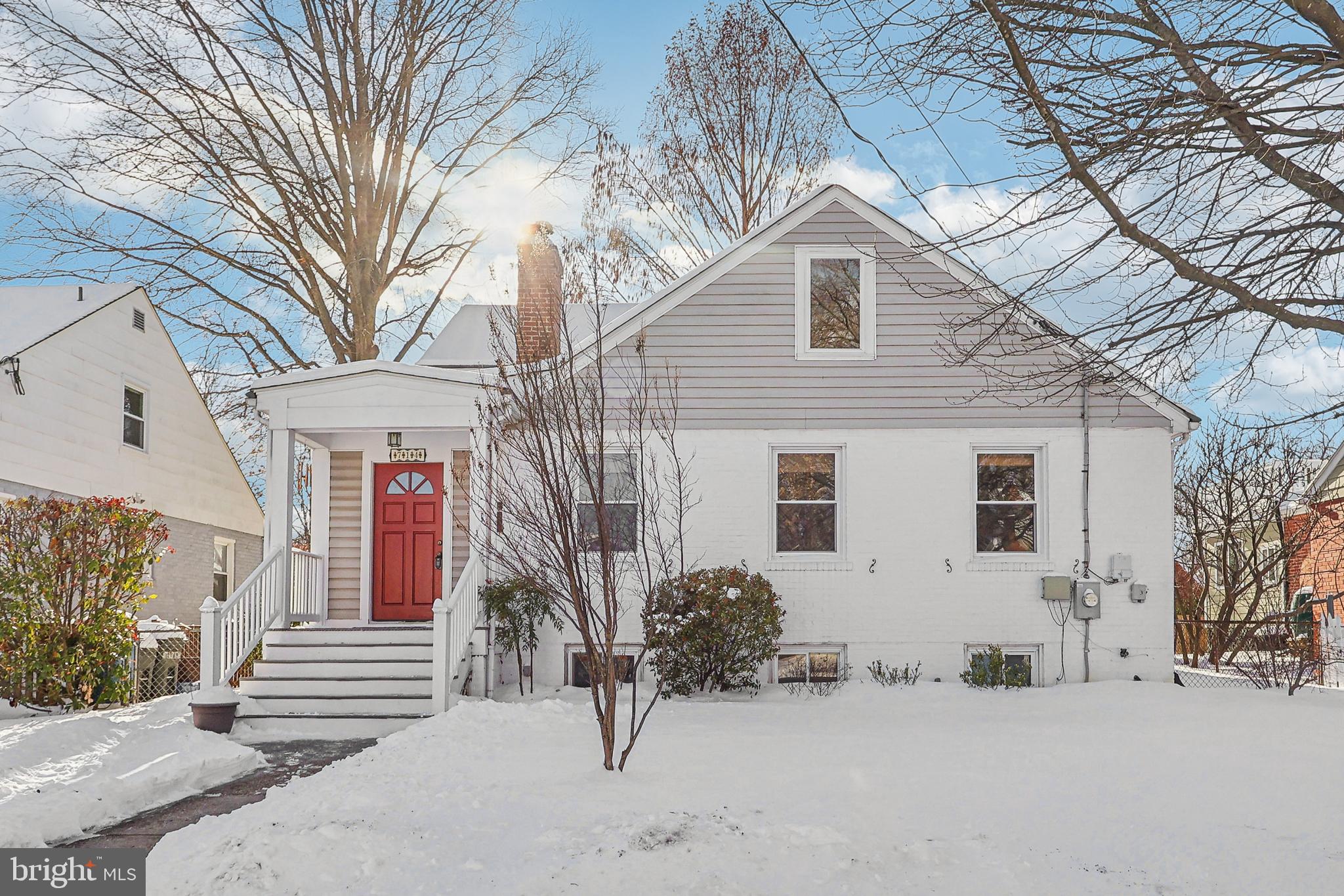 714 Chesapeake Avenue Silver Spring, MD 20910 - Photo 2 of 63 Front Exterior