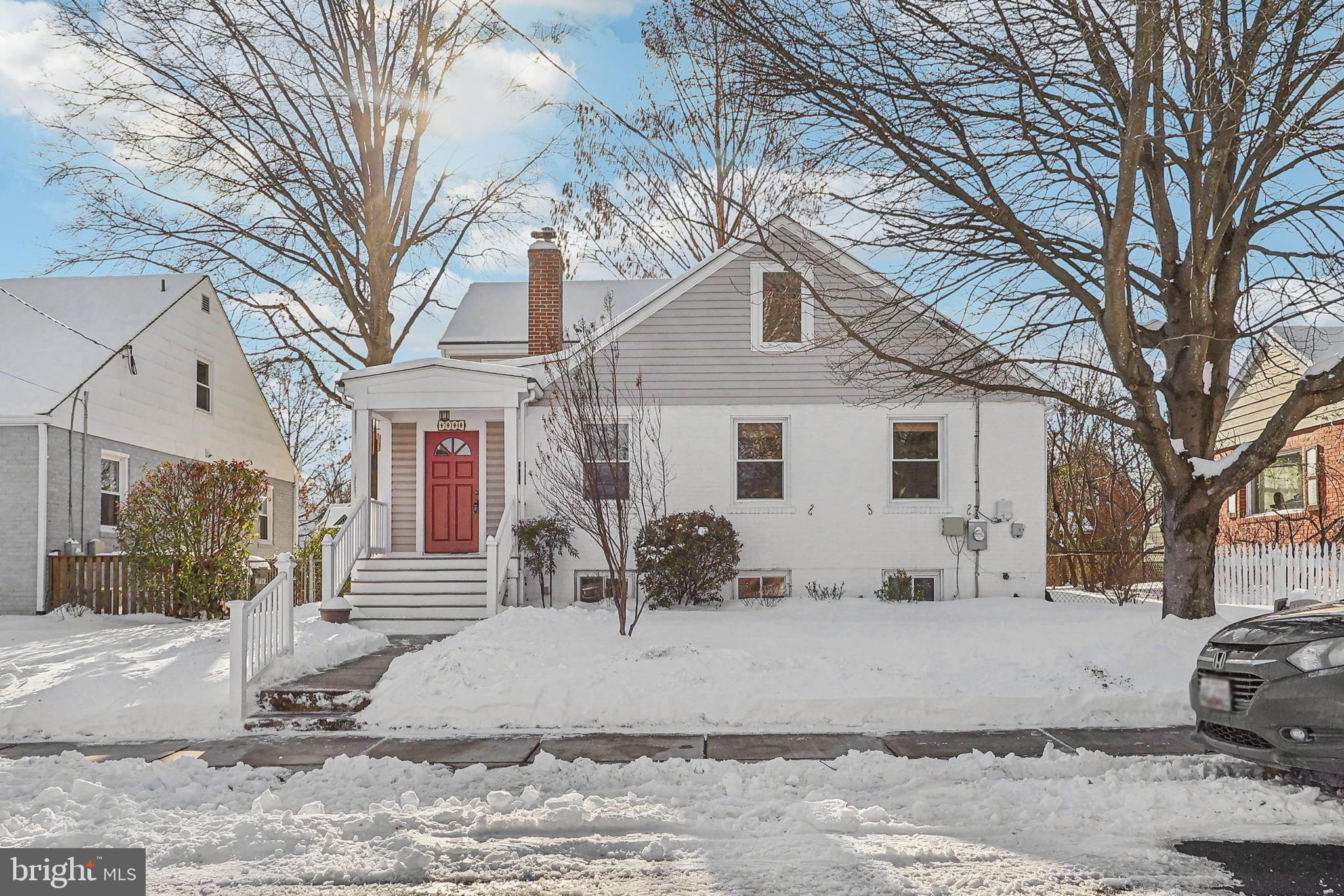 714 Chesapeake Avenue Silver Spring, MD 20910 - Photo 3 of 63 Front Exterior