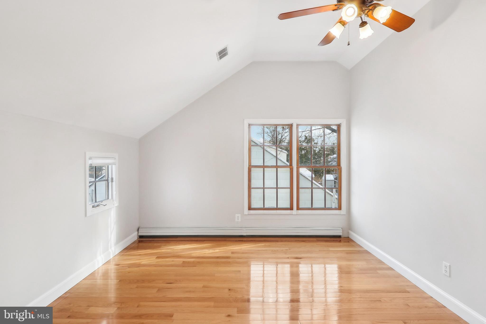 714 Chesapeake Avenue Silver Spring, MD 20910 - Photo 36 of 63 Bedroom