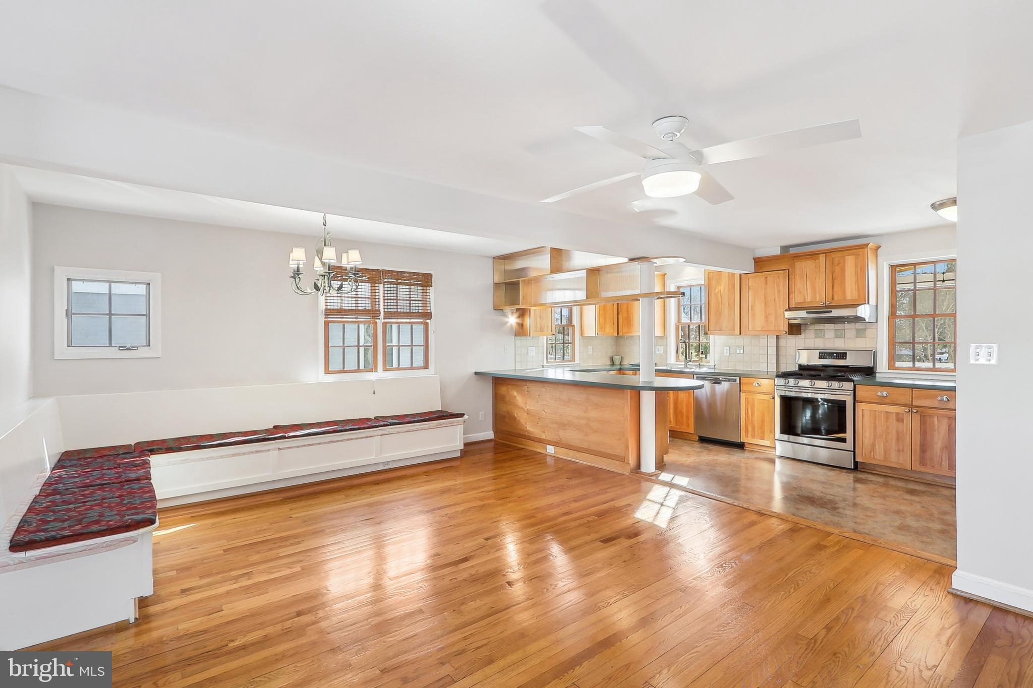 714 Chesapeake Avenue Silver Spring, MD 20910 - Photo 10 of 63 Dining Room