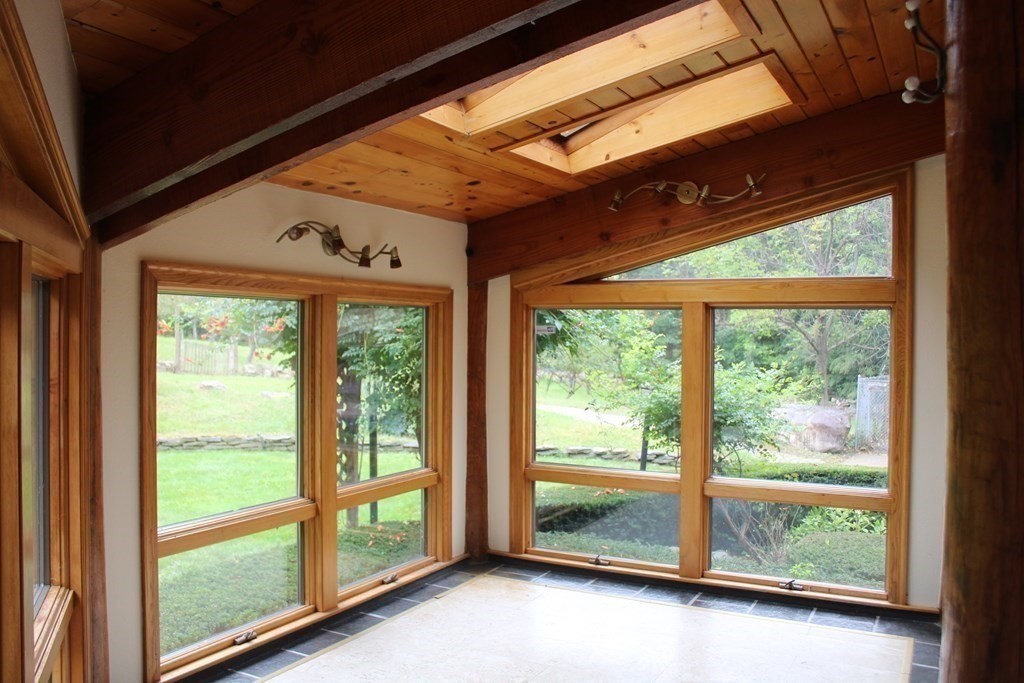 141 Fomer Road Southampton, MA 01073 - Photo 14 of 37