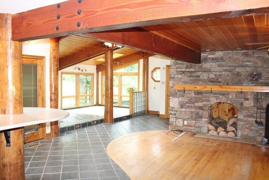 141 Fomer Road Southampton, MA 01073 - Photo 16 of 37