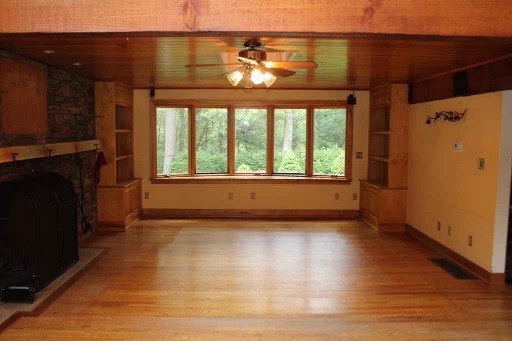 141 Fomer Road Southampton, MA 01073 - Photo 19 of 37